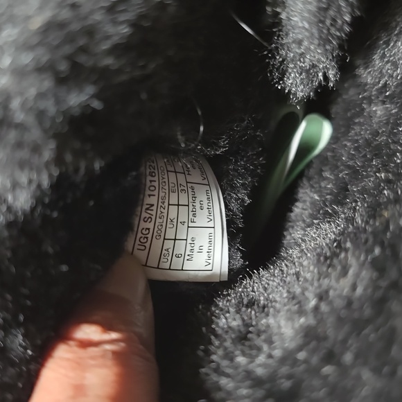 🎁UGG Bailey Bow II Velvet Ribbon Suede/ Sheepskin BOOTS without box - Picture 6 of 6